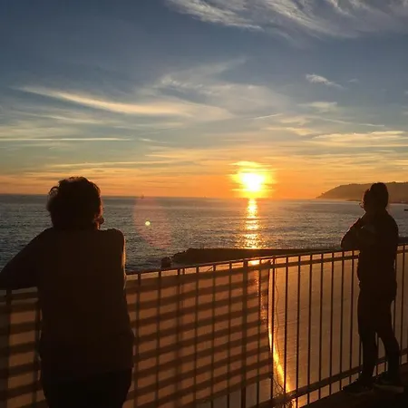 公寓 Perfect Wave A 10 M Dal Mare 圣雷默