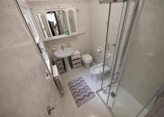 Perfect Wave A 10 M Dal Mare * Σαν Ρέμο